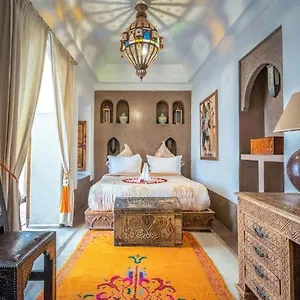 Bed & Breakfast Jaune Safran Entire House, Marrakesh